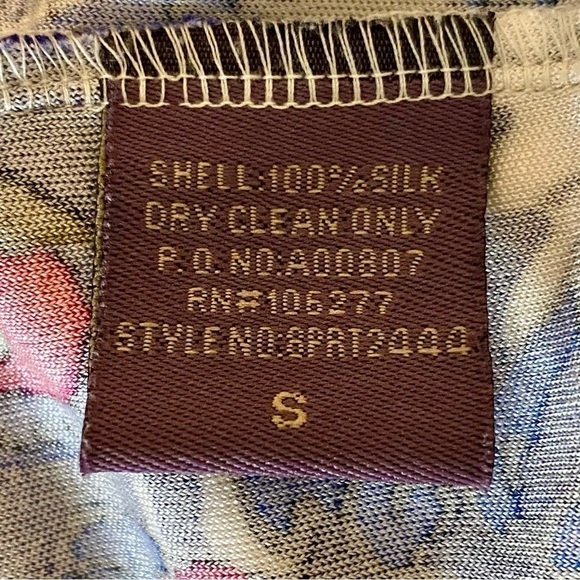 HALE BOB Top V-Neck Halter T-Back 100% Silk Floral Paisley Blue Gold Wom… - Picture 9 of 9